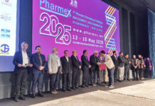 Parand Darou wins top exporter award at Pharmex Middle East 2025 Parand Darou Pharmex 2025